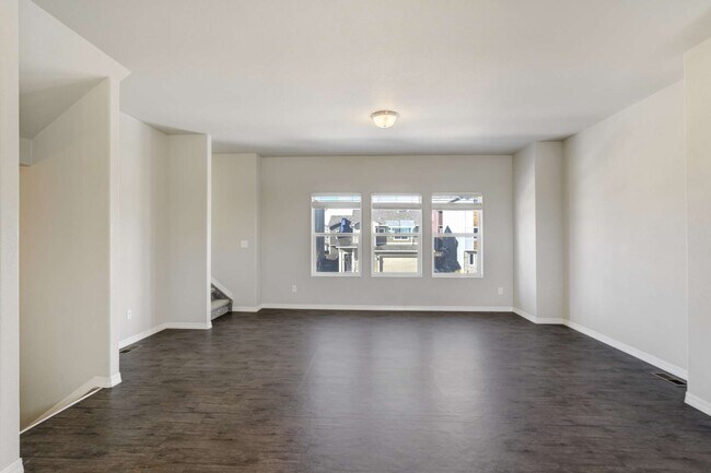 Foto del edificio - 753 Grissom Dr