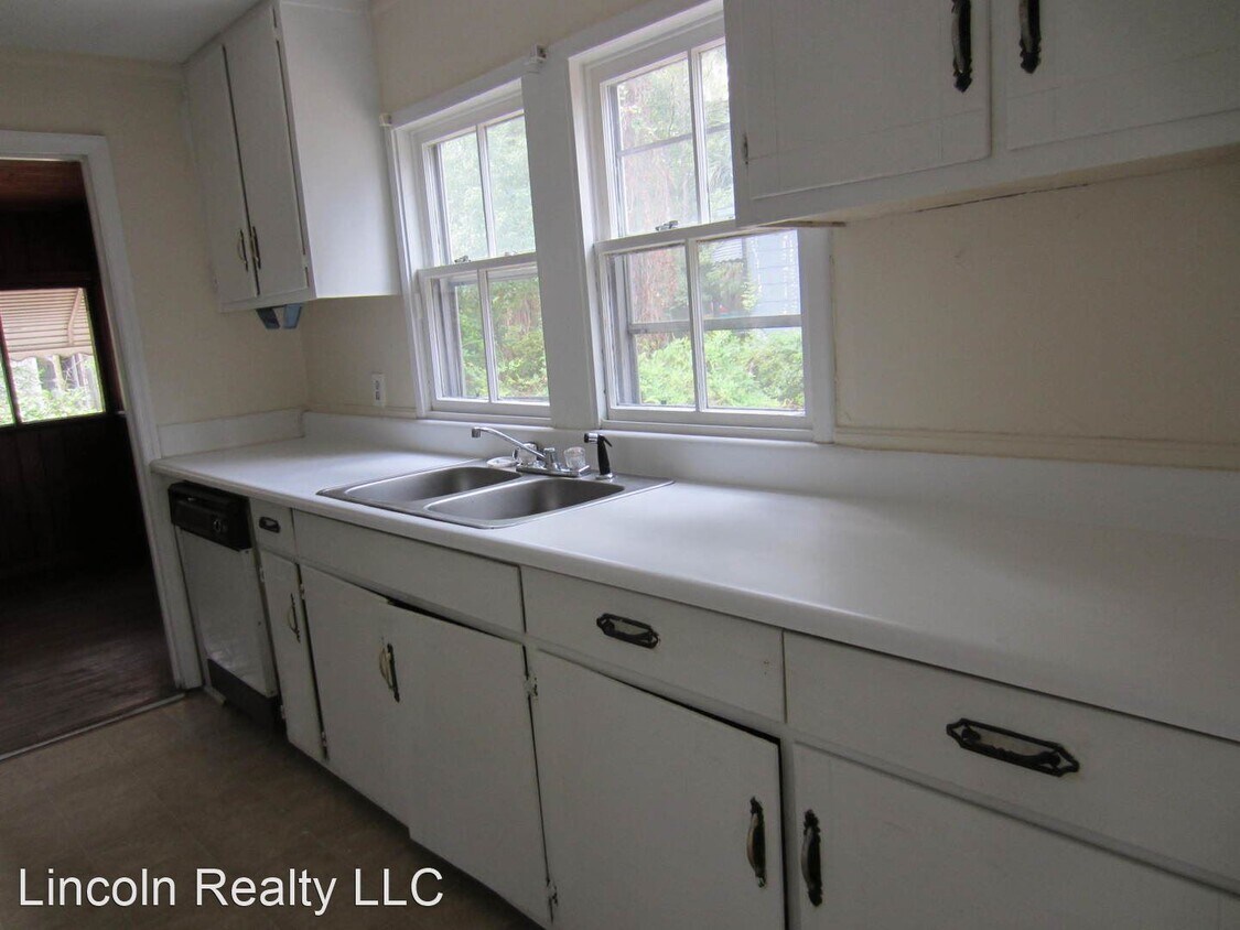 Building Photo - 3 br, 1.5 bath House - 1512 N Lee Street