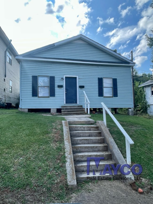 Building Photo - 1516 Highland Ave