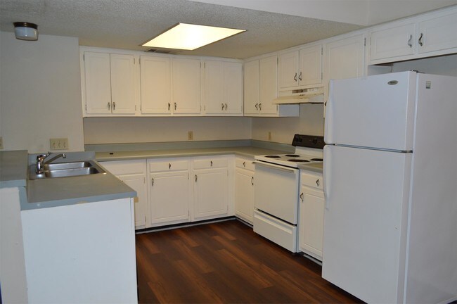 Building Photo - 3426 Willowrun Dr