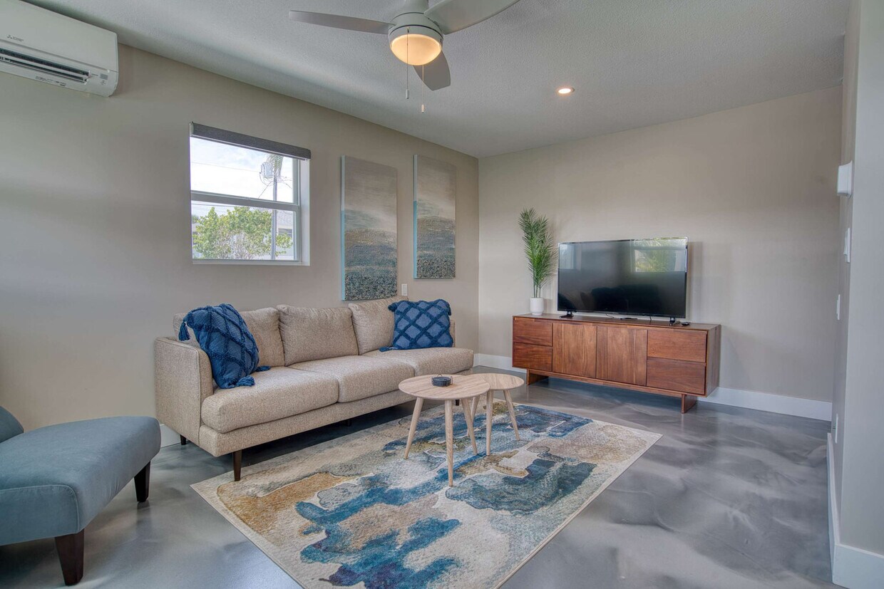 Foto principal - 126 Mango St