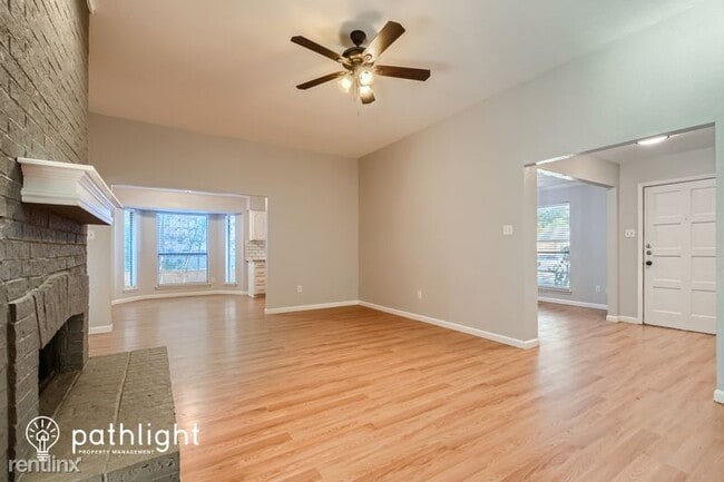 Building Photo - 3 br, 2 bath House - 3710 Bellaire Dr UNIT