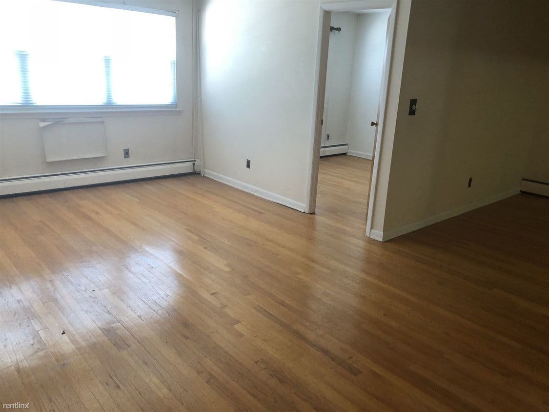 3 br, 1 bath - 6424 77th Pl - 3 br, 1 bath  - 6424 77th Pl