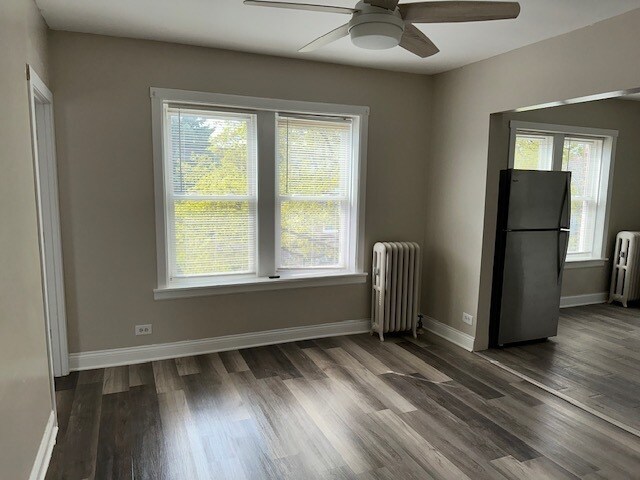 Foto del edificio - 4058 W Dickens Ave