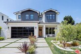 Foto principal - 971 S Bundy Dr