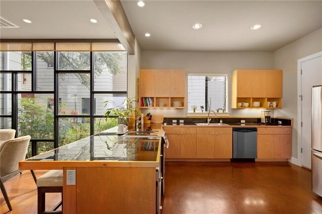 Foto del edificio - 1708 Harvey St