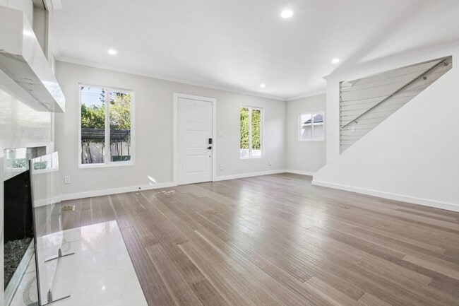 Foto del edificio - 6134 Fair Ave