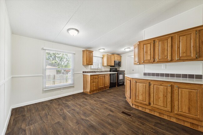 Foto del edificio - 9642 Live Oak Trail