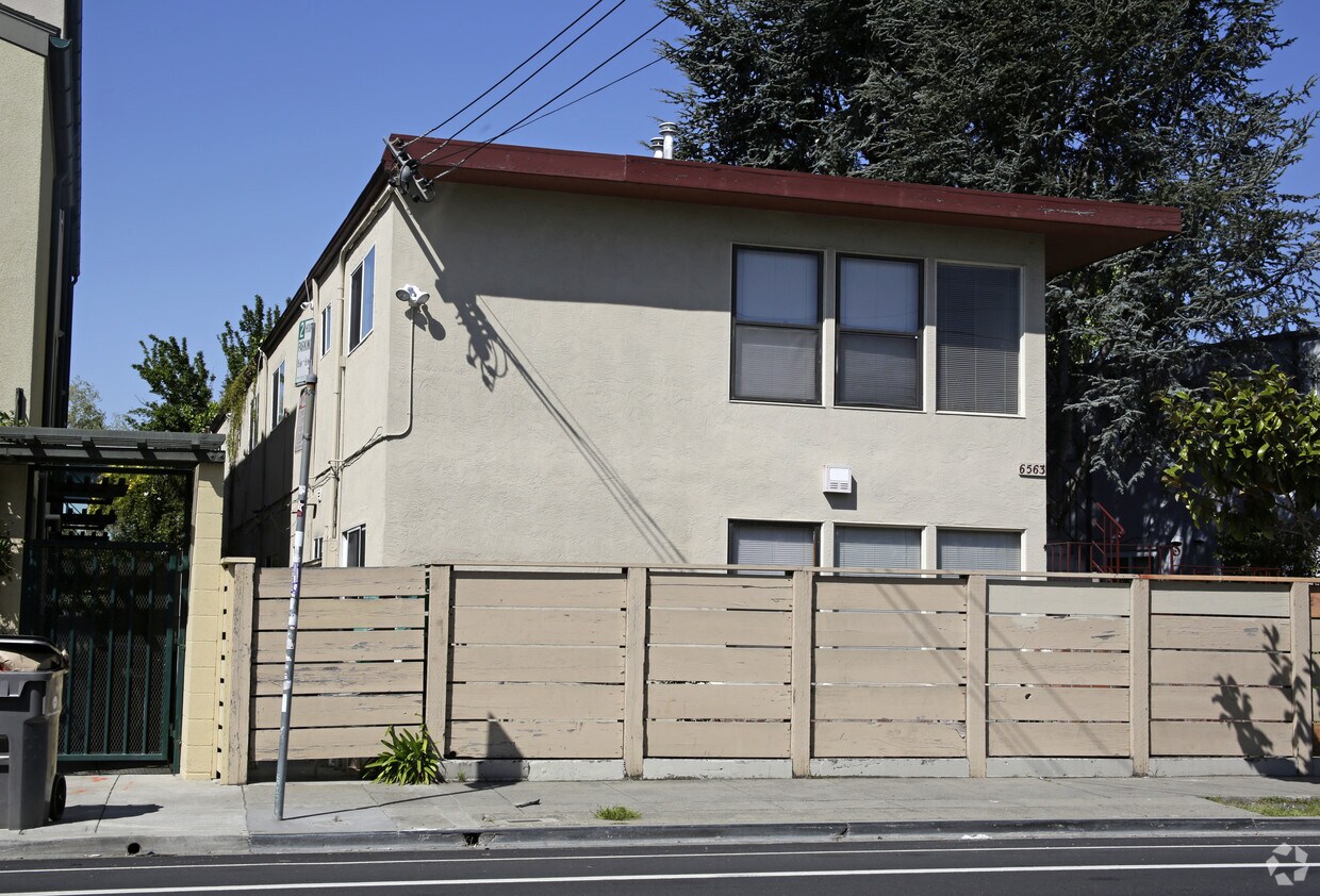 Primary Photo - 6563 Shattuck Ave