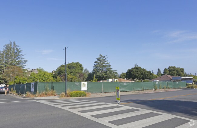 Foto del edificio - 1540 Miramonte Ave