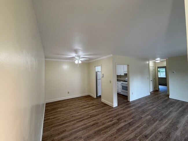Foto del edificio - Parkway Apartments