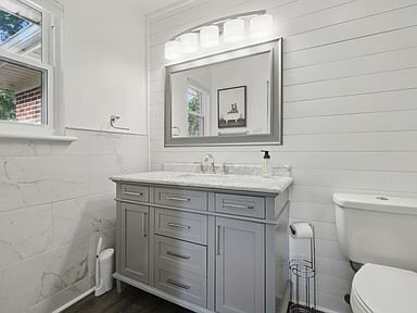 Foto del edificio - 4105 Clintwood Ln