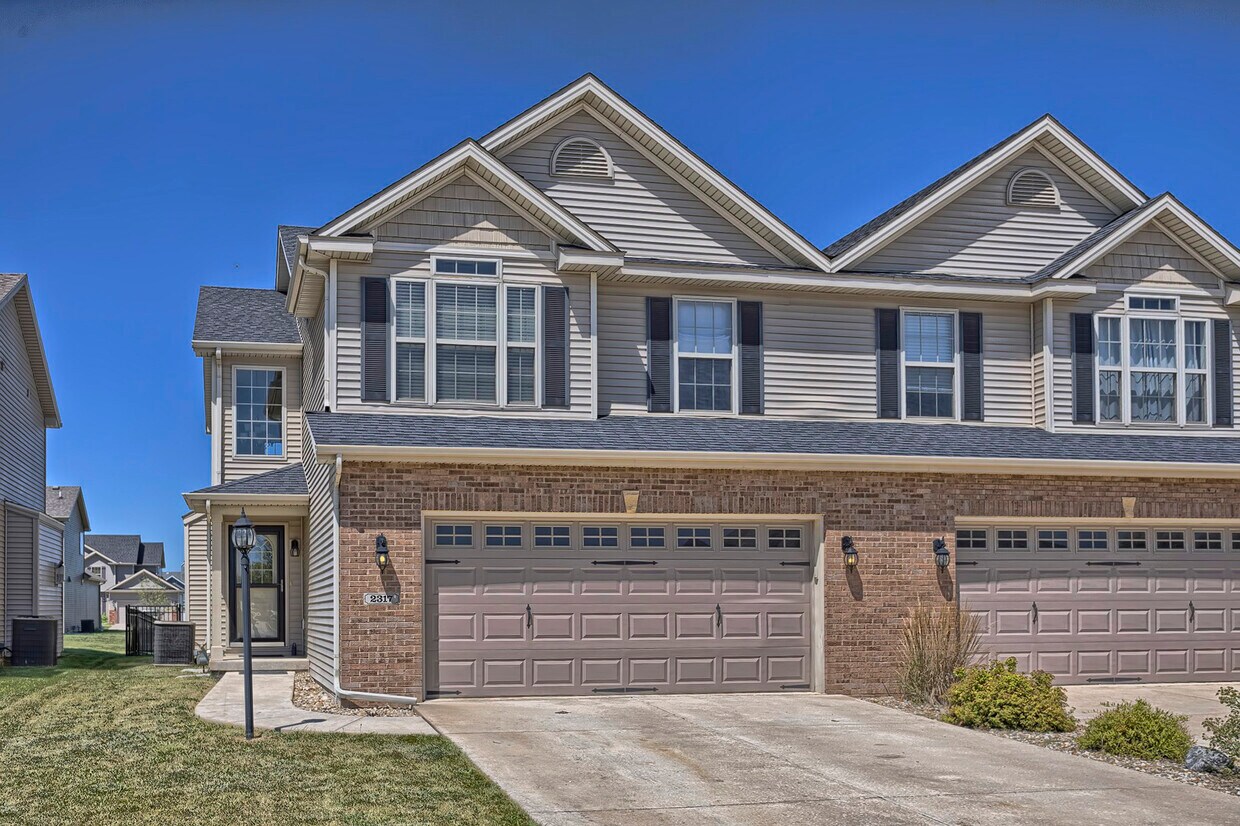 Primary Photo - 2317 Blanche Ln