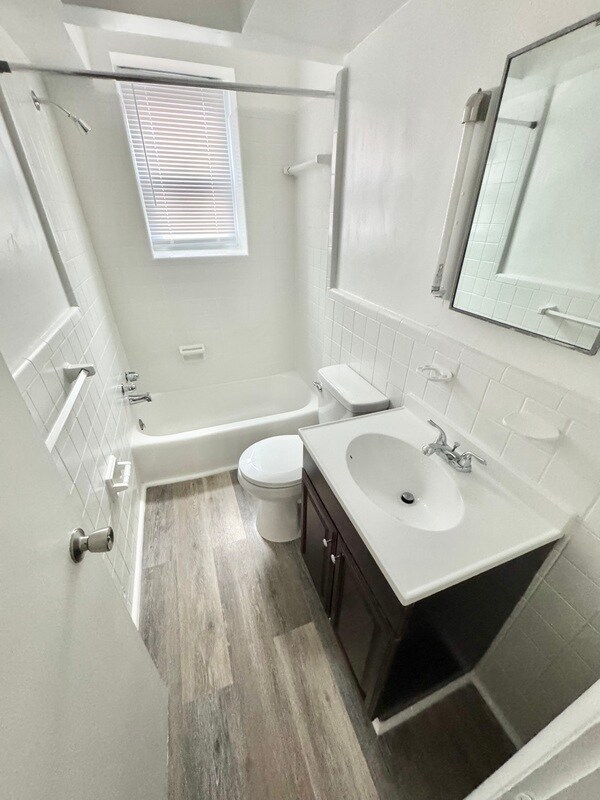 Photo - 3021 Park Ave Apartment