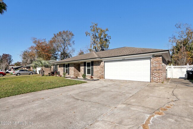 Foto del edificio - 1854 Lakotna Dr