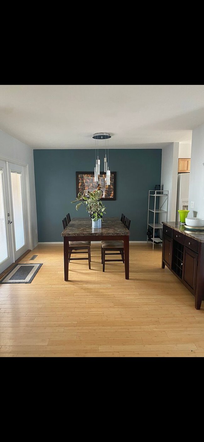 Foto del edificio - 1727 Mapleton Ave