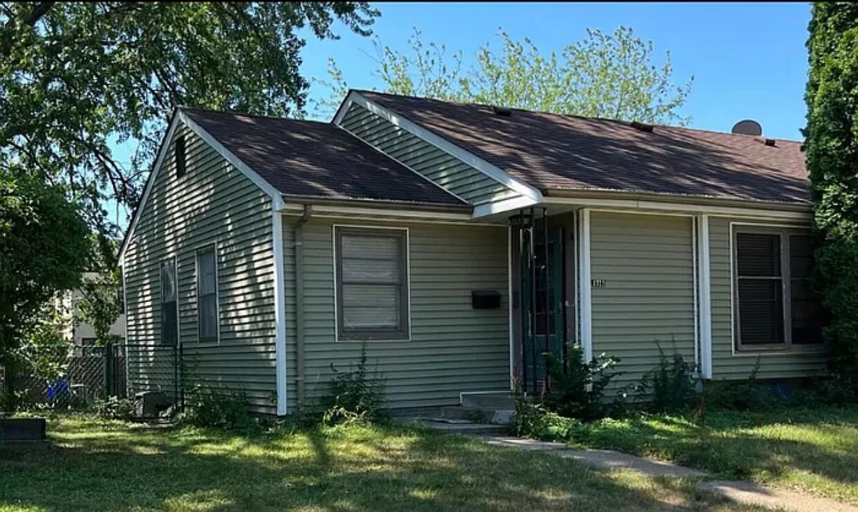 Primary Photo - 1722-1728 Ford Parkway