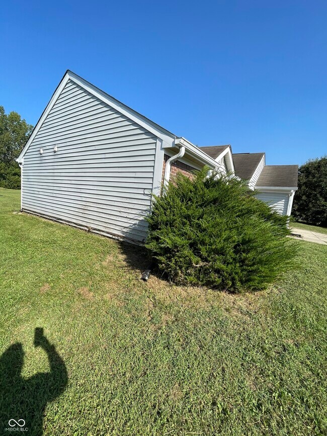 Foto del edificio - 2717 N Rural St
