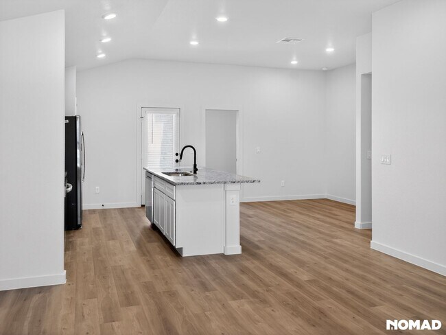 Foto del edificio - 2152 Langford Ave