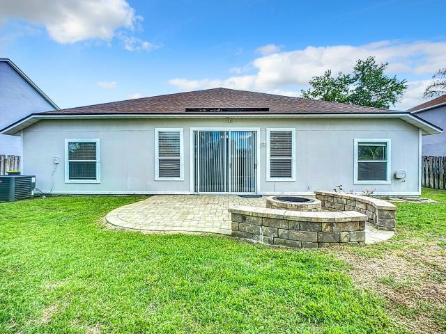 Building Photo - 3 bedroom in Jacksonville FL 32225