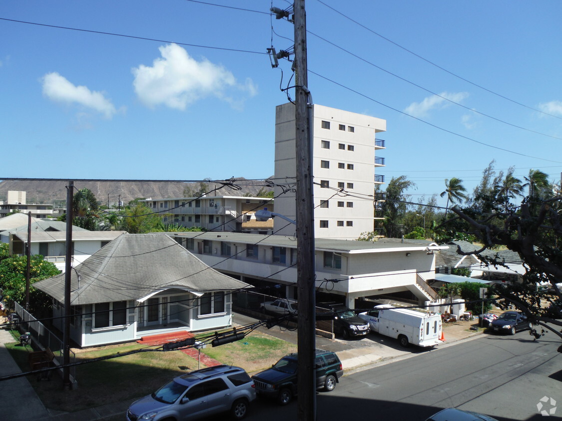 Foto del edificio - 711 Makaleka Ave