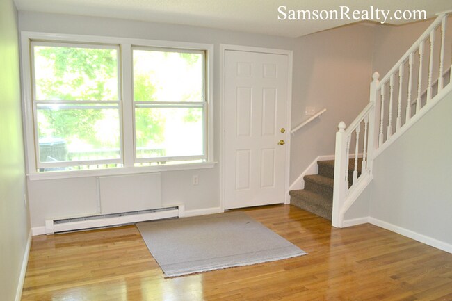 Foto del edificio - 200 Post Rd