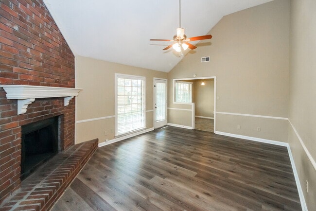 Building Photo - 7025 Hearthside Cove