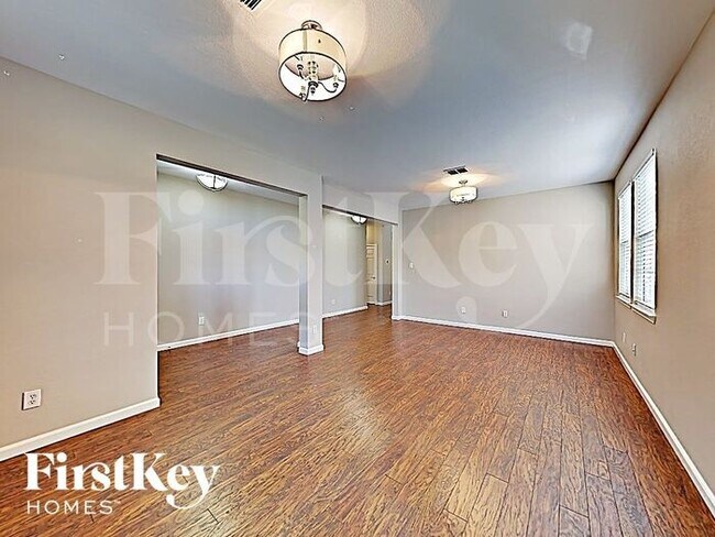 Foto del edificio - 1425 Riverside Rd