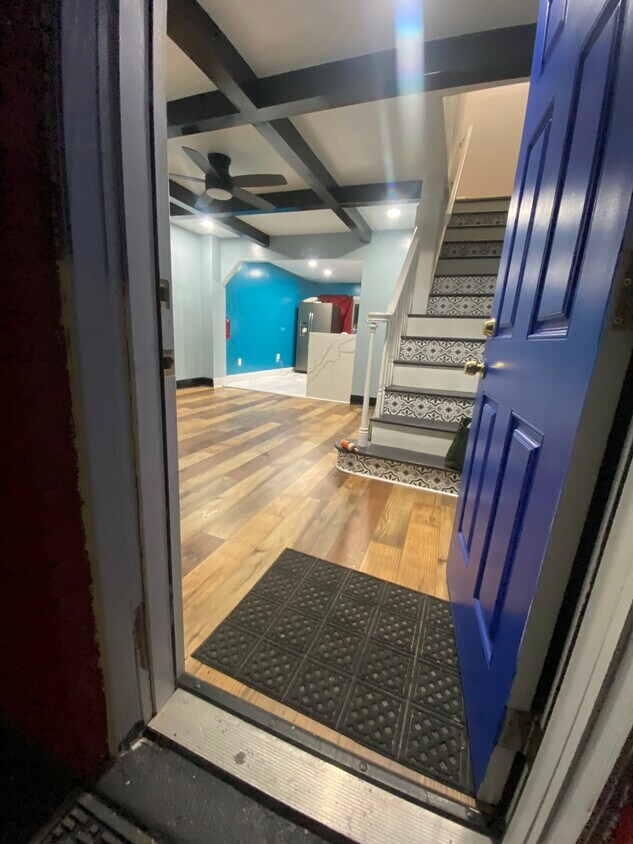 Foto principal - 2523 Sidney Ave