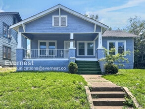 Building Photo - 1515 36th Pl N
