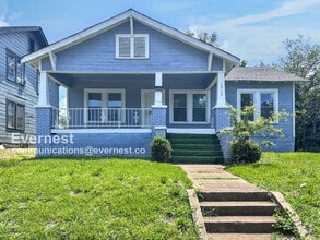 Building Photo - 1515 36th Pl N