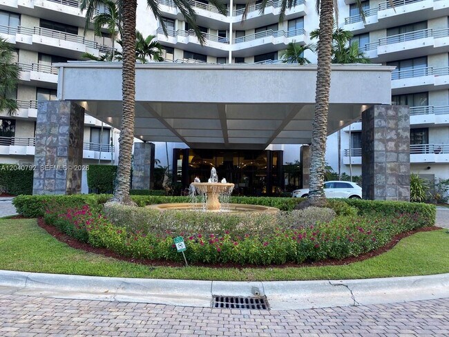 Foto del edificio - 3300 NE 191st St