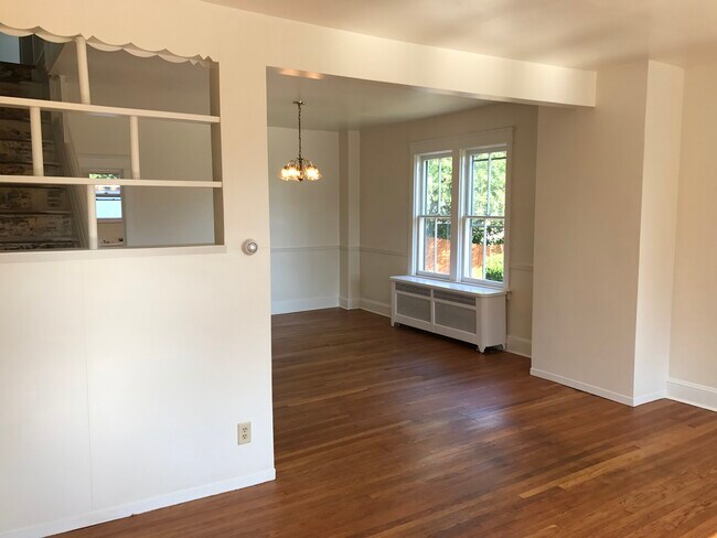 DINING ROOM - 242 8th Ave