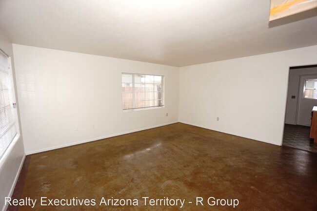 Foto del edificio - 2 br, 1 bath House - 3325 E. Bellevue St.