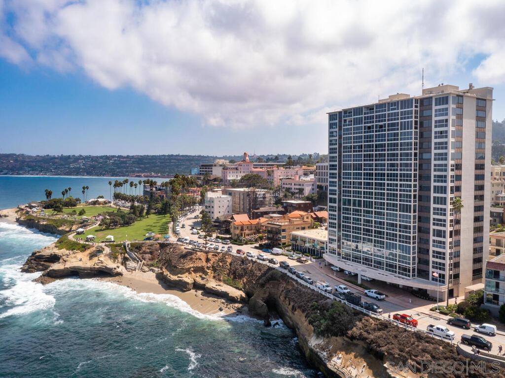 Foto principal - 939 Coast Blvd