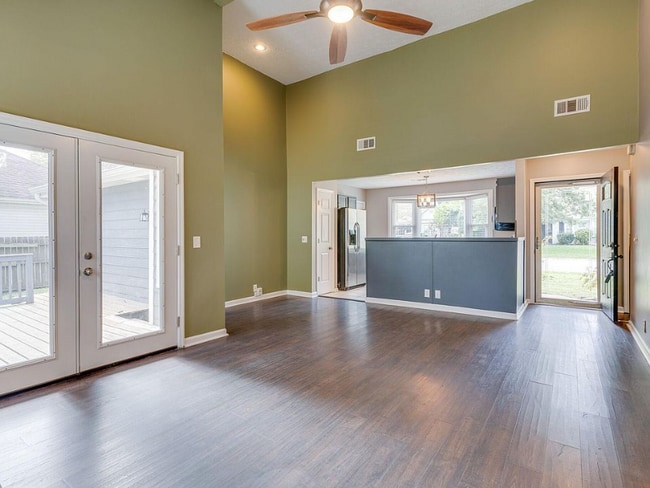 Building Photo - 125 Agee Cir E