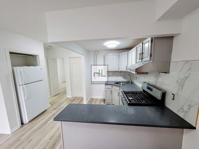 Foto del edificio - Bushwick - 2 BR with Washer/Dryer in-unit ...