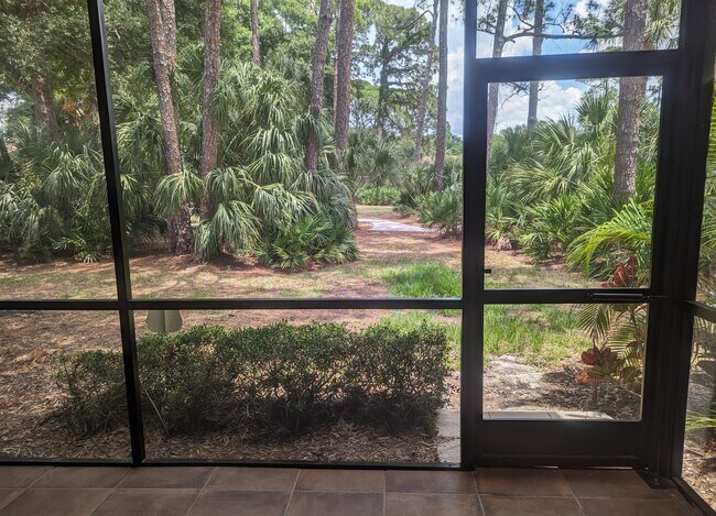 Foto del edificio - 906 La Costa Cir