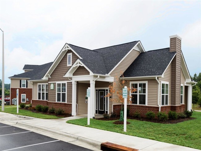 Brighton Pointe Apartments Raleigh, NC