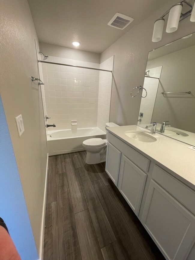 Photo - 922 Colorado River Ave Townhome