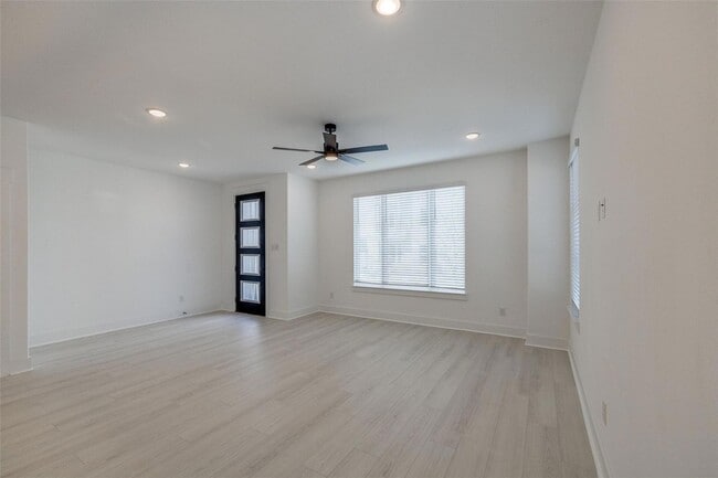 Building Photo - 830 Trace Hawk Ln