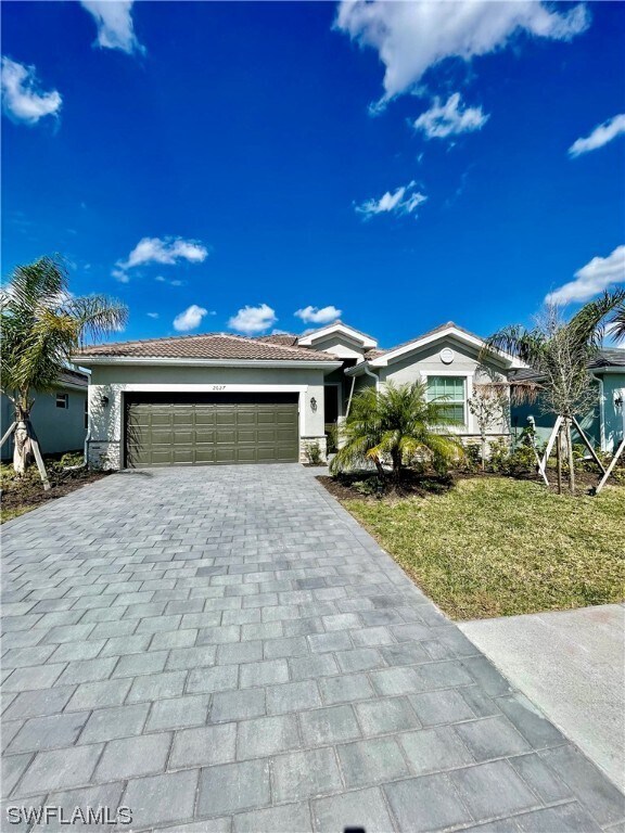 2627 Scarlet Wy, Naples, FL 34120 House Rental in Naples, FL