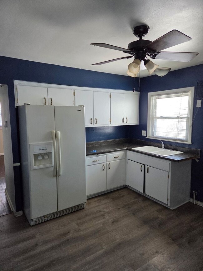 Building Photo - 5054 N 58th St