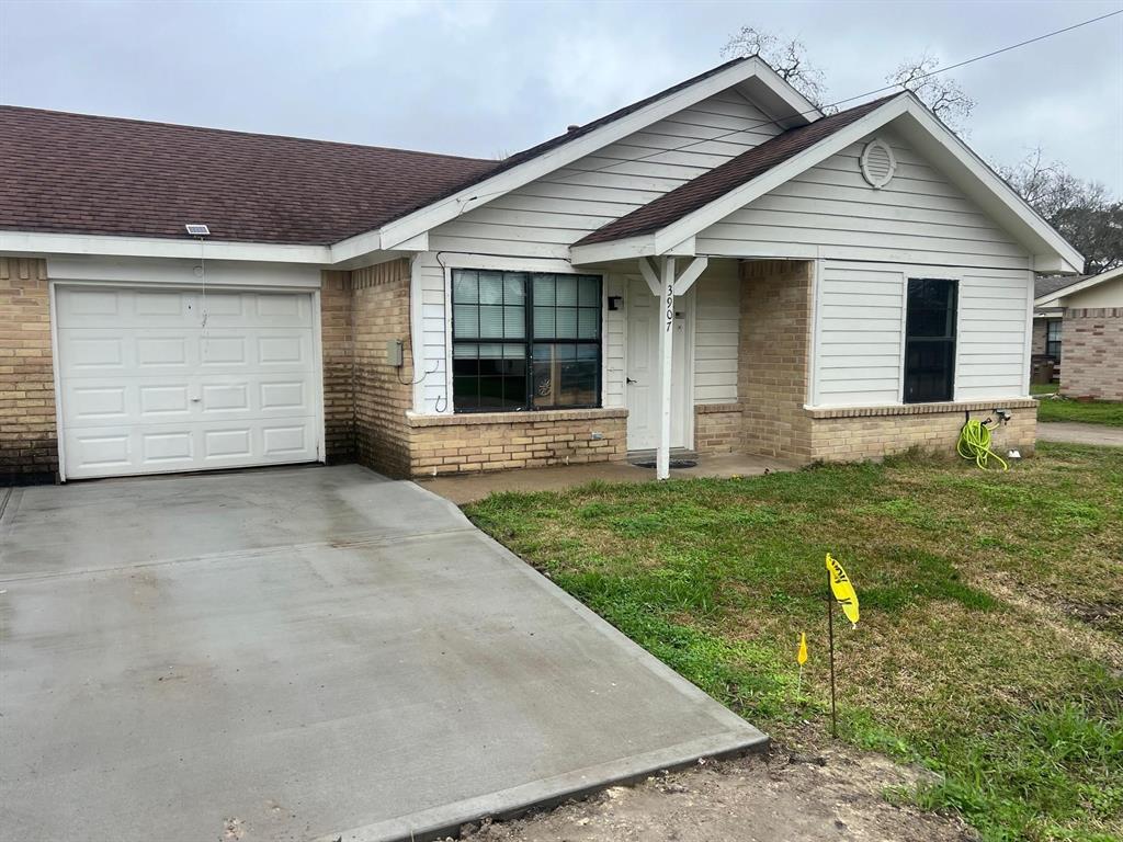 Foto principal - 3907 Cinnamon Cove Dr