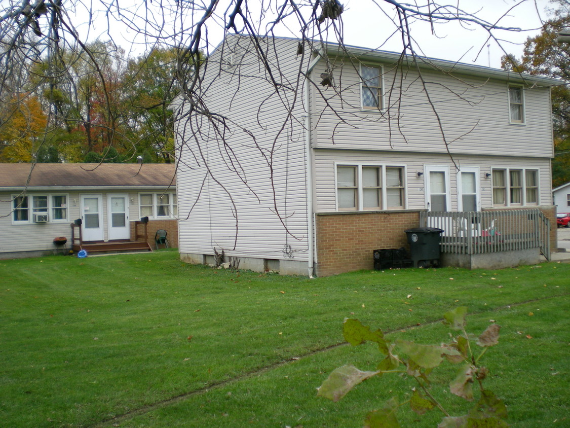 Primary Photo - The Courtland Avenue Apartments