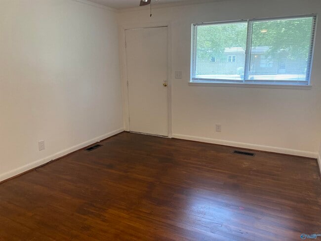Building Photo - 3110 Normandale Dr NW
