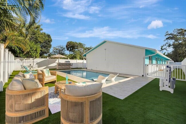 Foto del edificio - 1319 SW 30th St