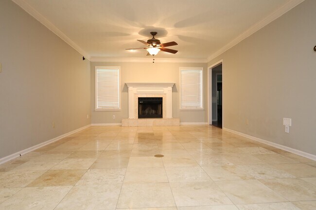 Foto del edificio - 3869 Brookfield Dr