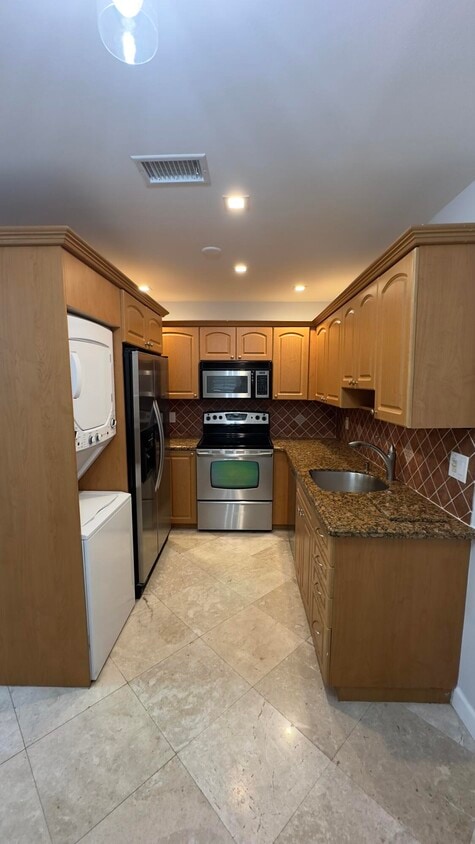 Primary Photo - 21032 Covington Dr
