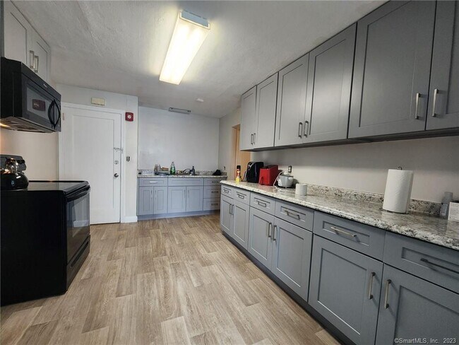 Foto del edificio - 715 Burnside Ave